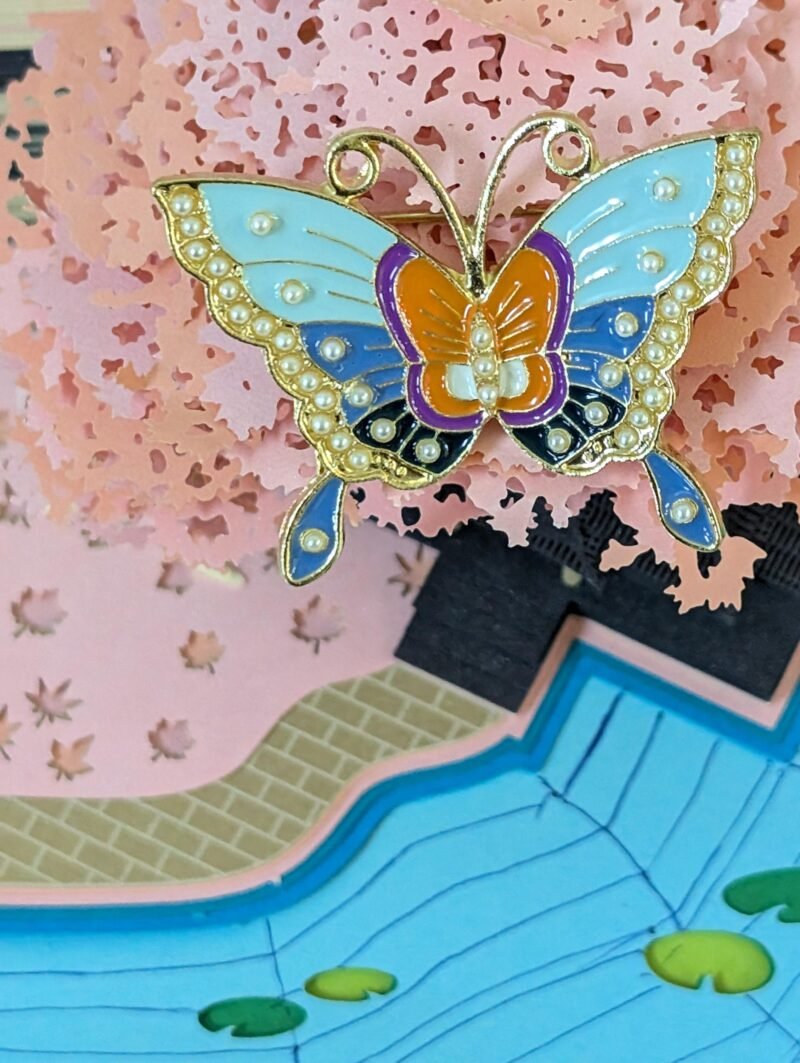 Brooch 29 Vintage Butterfly Brooch with Crystal Embellishments Fashionable Accessory for Women