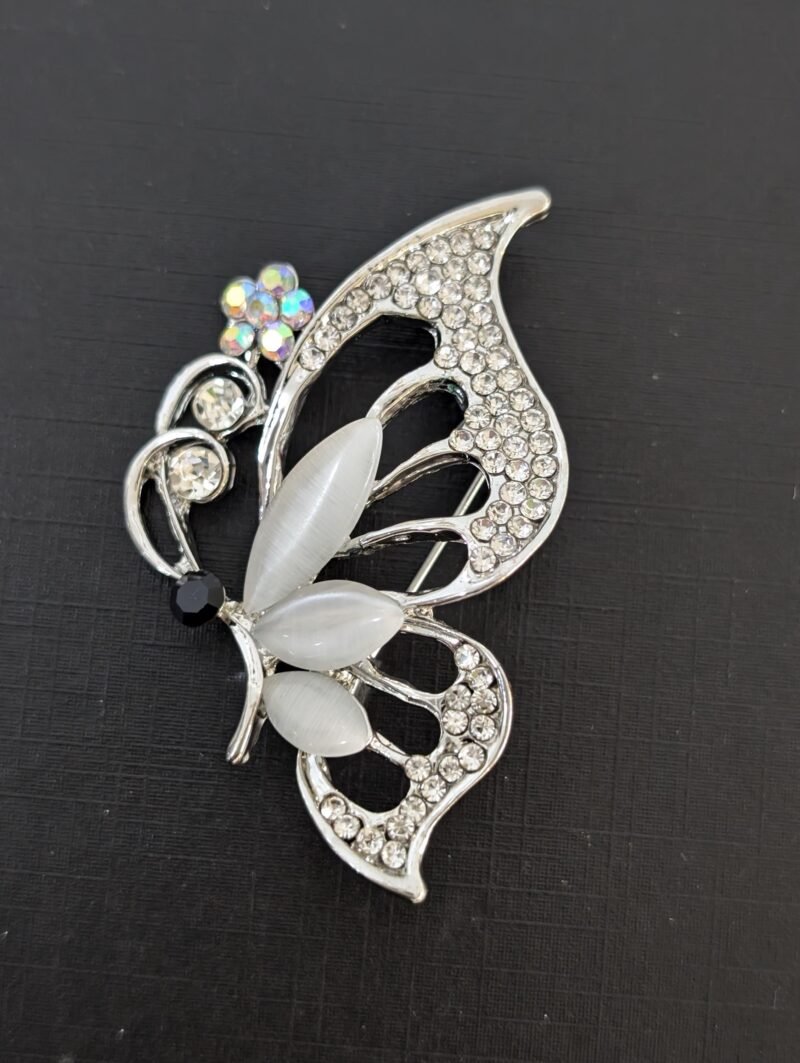 Brooch 5 Vintage Style Crystal Butterfly Brooch Perfect for Any Outfit
