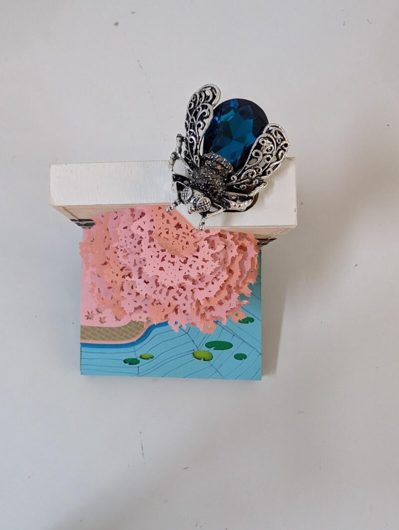 Brooch 8 Crystal Bee Brooch for Women Stylish and Chic - Image 6