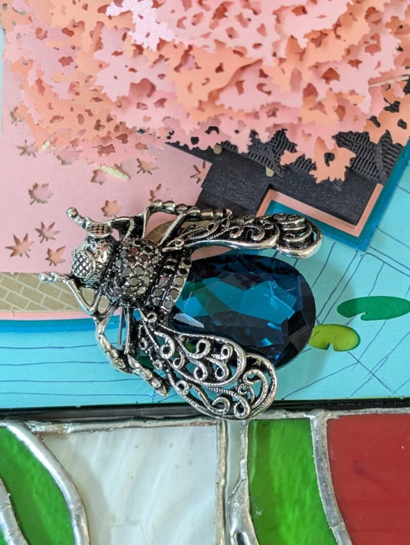 Brooch 8 Crystal Bee Brooch for Women Stylish and Chic - Image 4